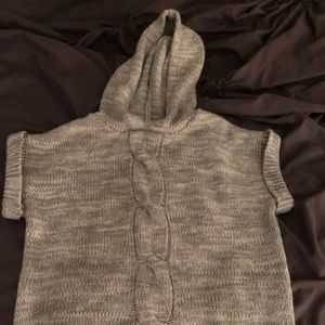 Girls grey/white hooded sweater
